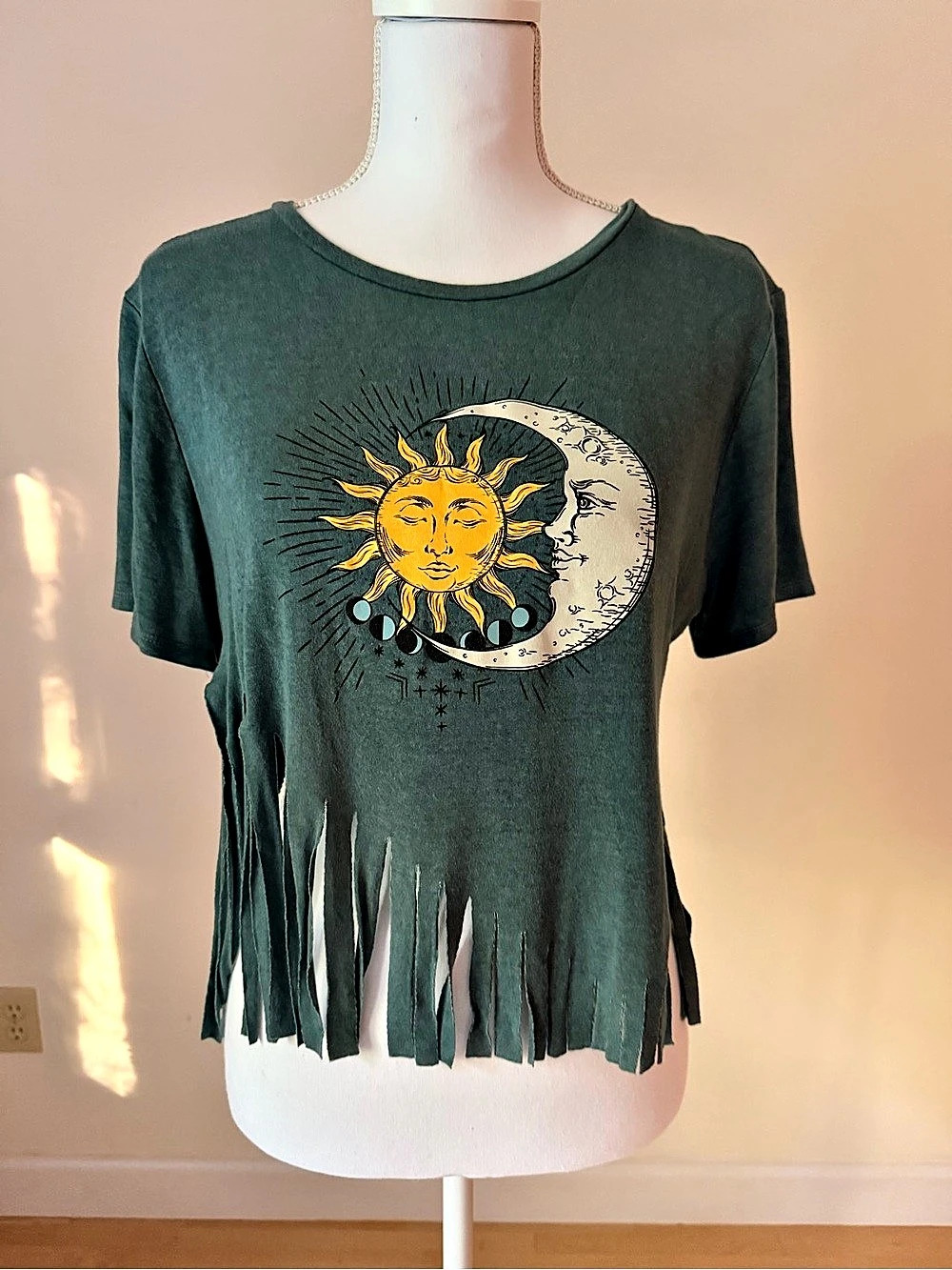 Graphic Fringe Short-Sleeve Festival Tee